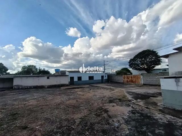 Ponto Comercial aluguel em Região Geográfica Imediata de Uberlândia, Oliveira Fortes