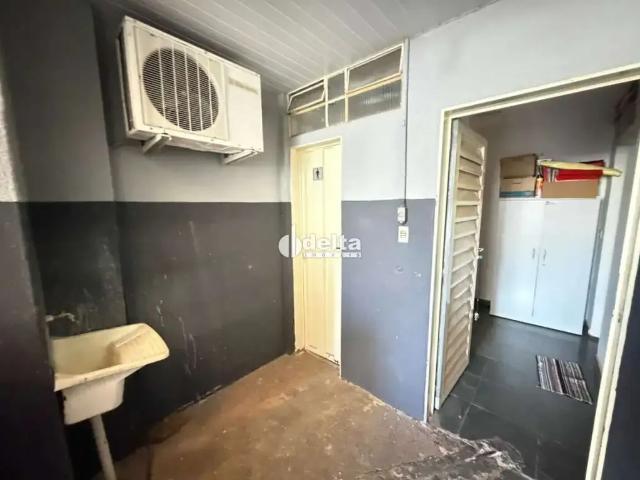 Ponto Comercial aluguel em Região Geográfica Imediata de Uberlândia, Oliveira Fortes
