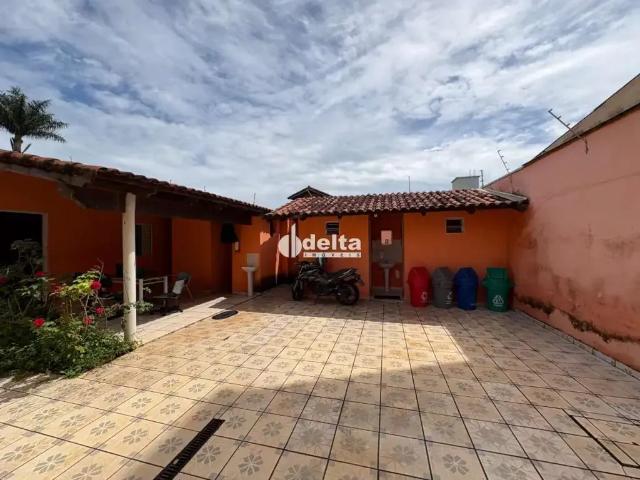 Ponto Comercial aluguel em Região Geográfica Imediata de Uberlândia, Oliveira Fortes