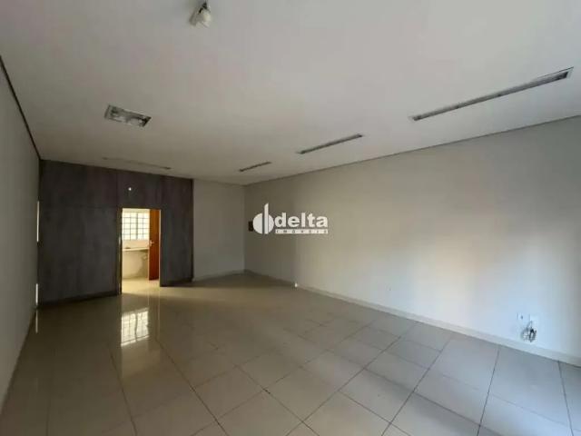 Ponto Comercial aluguel em Região Geográfica Imediata de Uberlândia, Oliveira Fortes