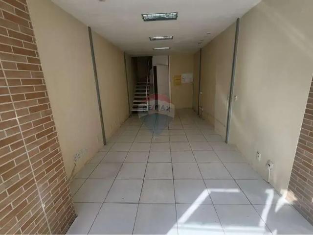 Ponto Comercial aluguel em Região Geográfica Imediata de Vitória, Região Metropolitana da Grande Vitória