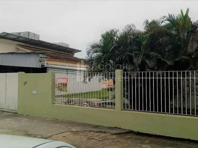 Ponto Comercial venda em Araruama, Centro