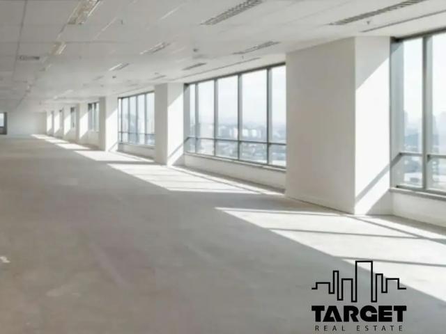 Ponto Comercial venda em Alphaville, Barueri