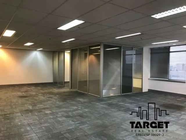 Ponto Comercial venda em Alphaville, Barueri