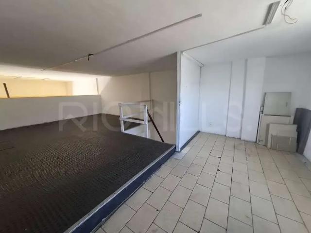 Ponto Comercial venda em Região Oceânica, Niterói