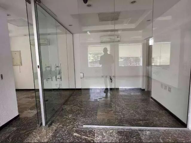 Ponto Comercial venda em Região Imediata de São José dos Campos, Região Metropolitana do Vale do Paraíba e Litoral Norte