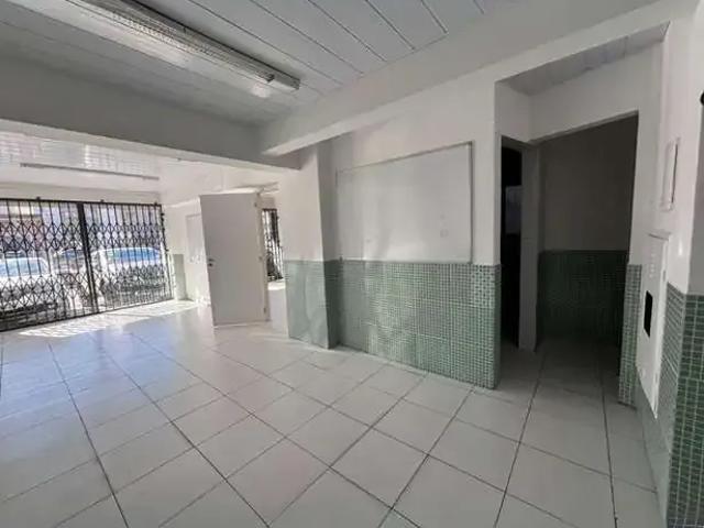 Ponto Comercial venda em Região Geográfica Imediata de Florianópolis, São José