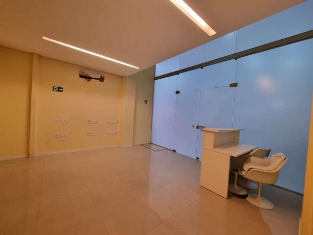 Ponto Comercial venda em Salvador, Caminho das Árvores