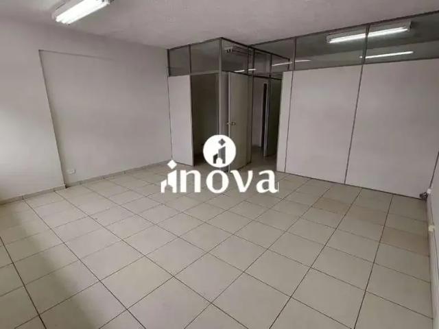 Ponto Comercial venda em Região Geográfica Imediata de Uberlândia, Araguari