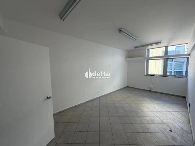 Ponto Comercial venda em Setor Central, Uberlândia