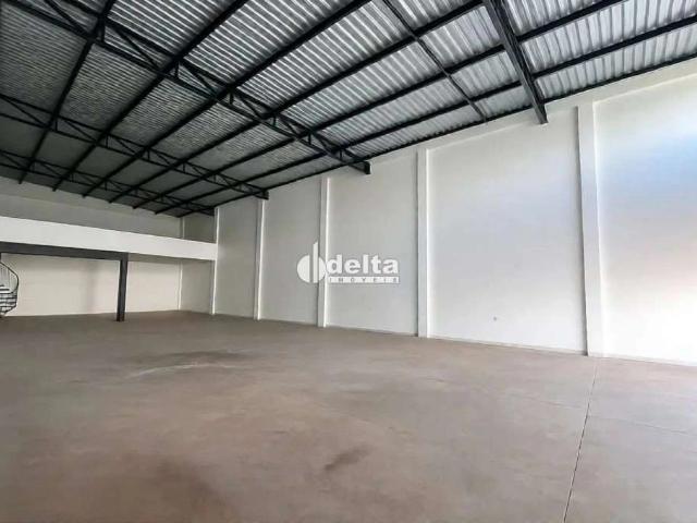 Ponto Comercial venda em Custódio Pereira, Uberlândia