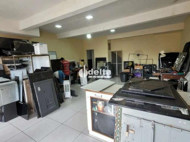 Ponto Comercial venda em Jardim Europa, Uberlândia