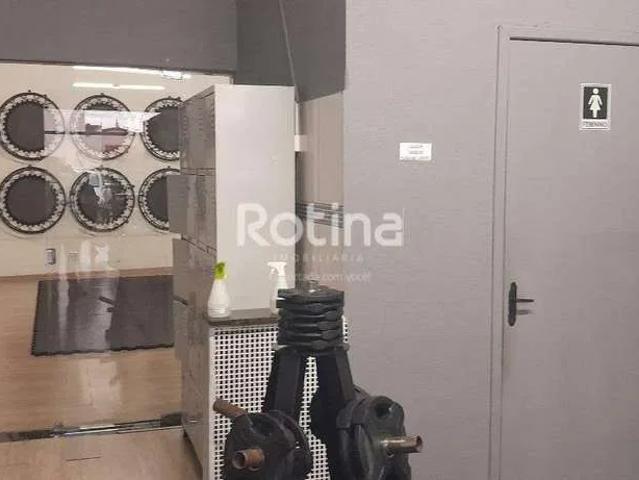 Ponto Comercial venda em Dona Zulmira, Uberlândia