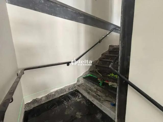 Ponto Comercial venda em Setor Central, Uberlândia