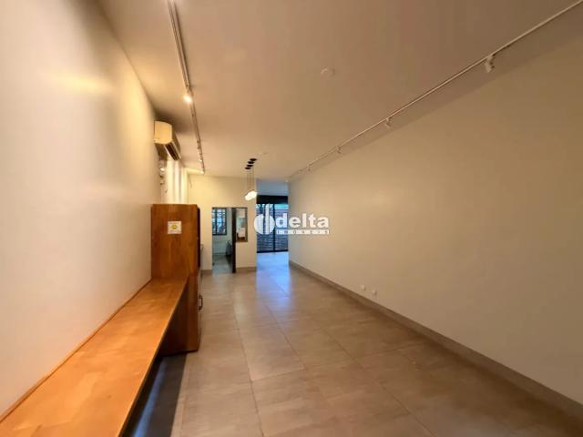 Ponto Comercial venda em Setor Central, Uberlândia
