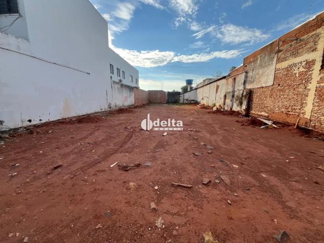 Ponto Comercial venda em Setor Central, Uberlândia