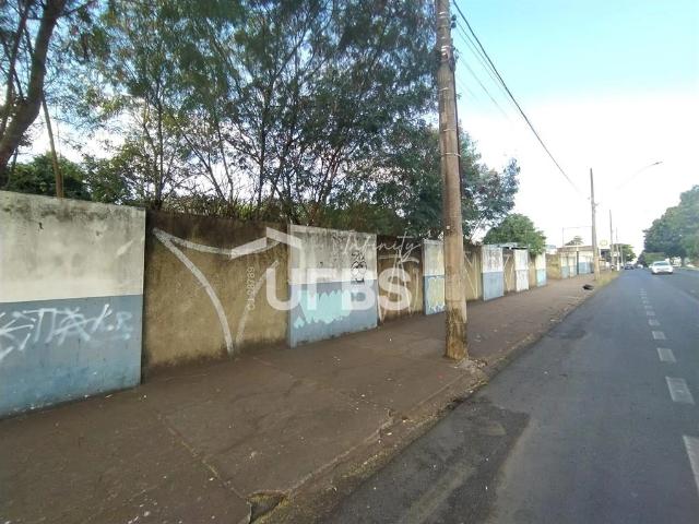 Ponto Comercial venda em Setor Central, Uberlândia