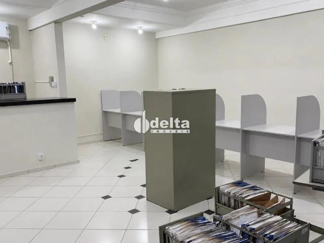 Ponto Comercial venda em Setor Central, Uberlândia