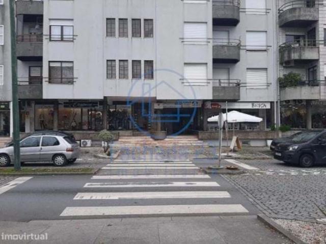 Loja alugar em Santiago de Subarrifana, Marecos