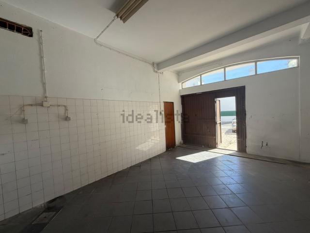 Armazém alugar em Correeira, Albufeira