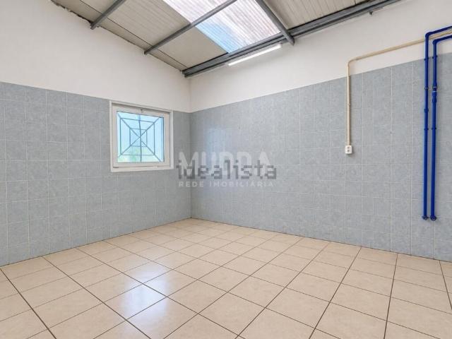 Armazém alugar em Cortegaça, Ovar