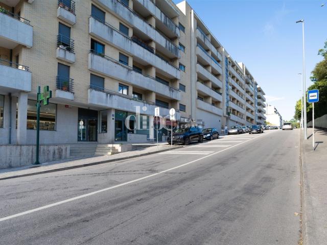 Loja venda em Guimarães, Braga