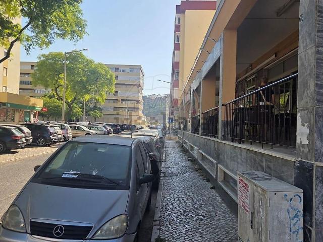 Loja venda em Almada, Setúbal