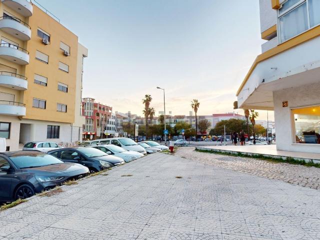 Loja venda em Almada, Setúbal