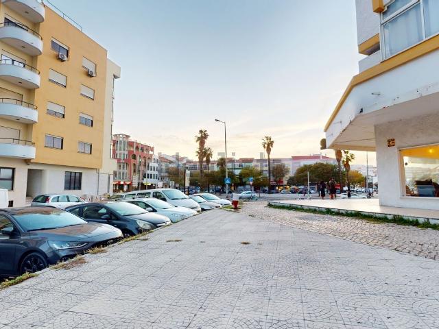 Loja venda em Bairro do Campo da Bola, Almada