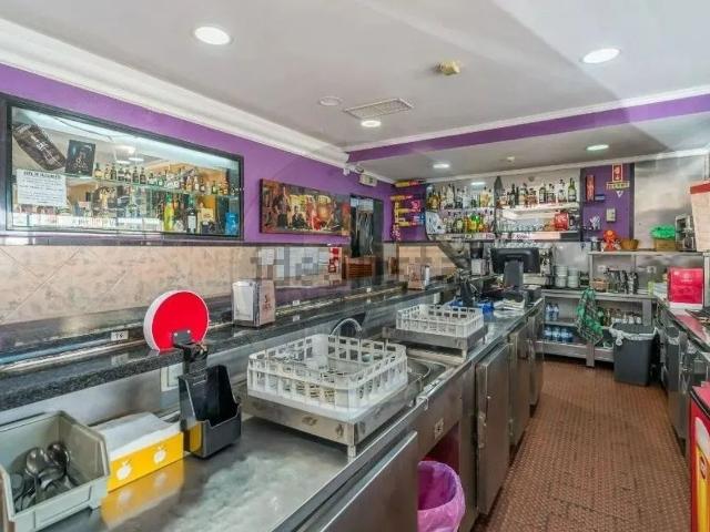 Loja venda em Almada, Setúbal