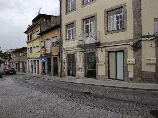 Loja venda em Guimarães, Braga