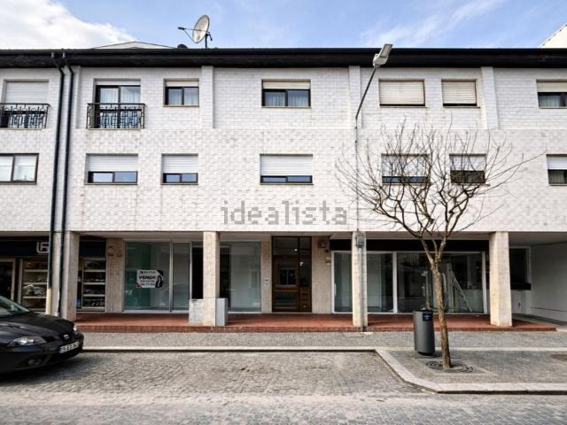 Loja venda em Lousada, Porto