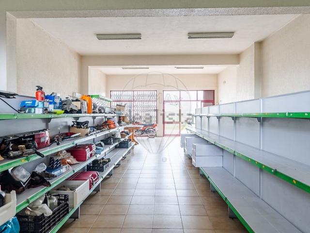 Loja venda em Lousada, Porto