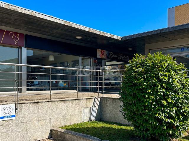 Loja alugar em Avilhó, Custóias