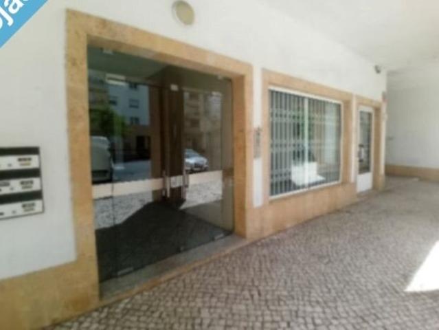 Loja venda em Telheiras Sul, Lisboa