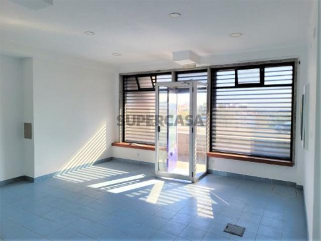 Armazém venda em Tapada das Mercês, Sintra