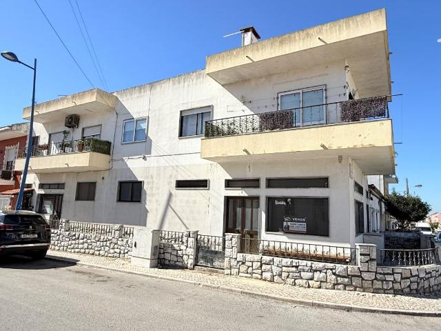 Loja venda em Afonsoeiro, Montijo