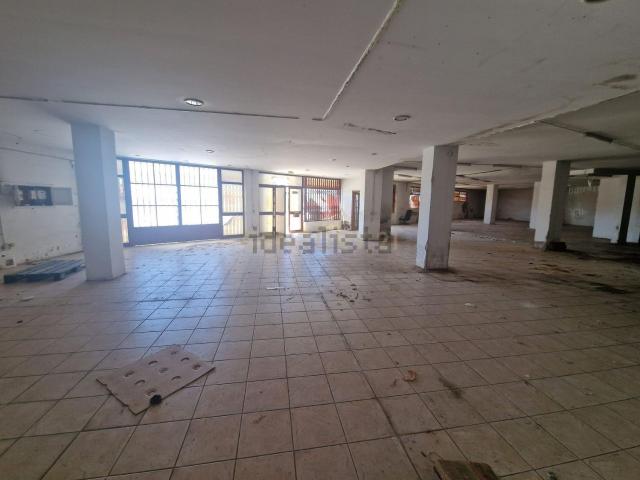 Loja venda em Gavião, Braga