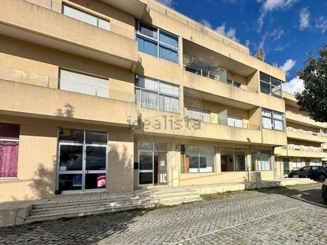 Loja venda em Gavião, Braga