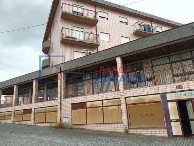 Loja venda em Gavião, Braga