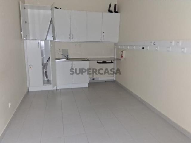 Armazém venda em Faro