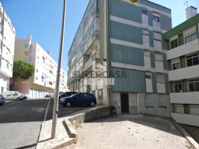 Armazém venda em Agualva-Cacém, Agualva e Mira-Sintra
