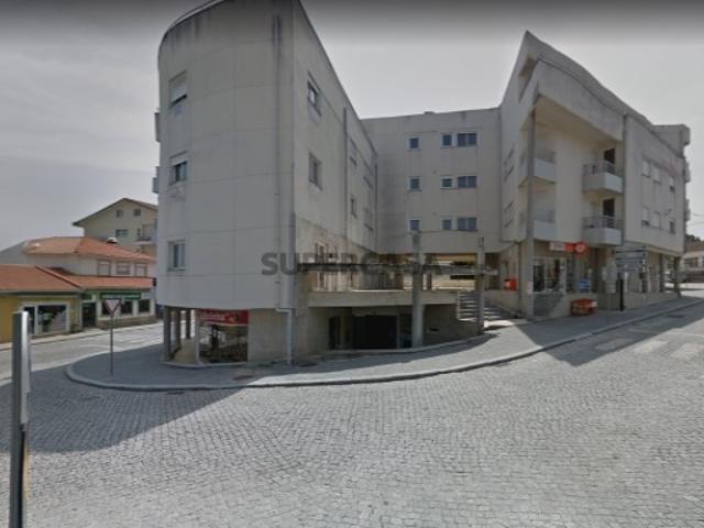 Armazém venda em Viseu