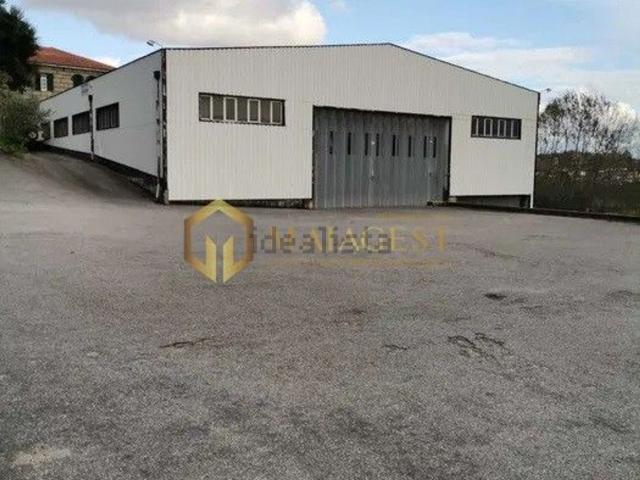 Armazém venda em Eiriz, Porto