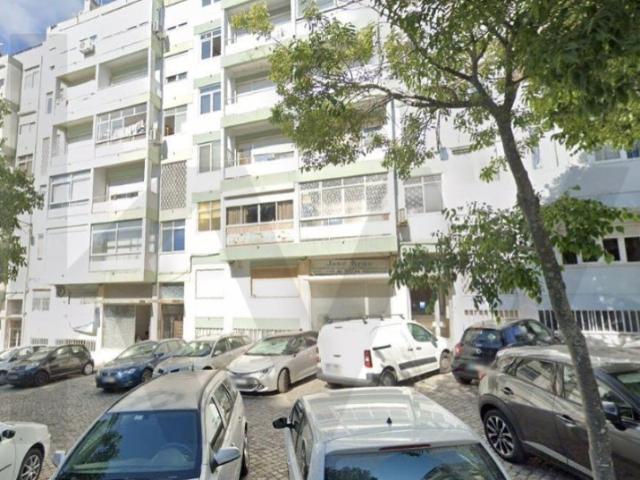 Loja alugar em Damaia, Amadora