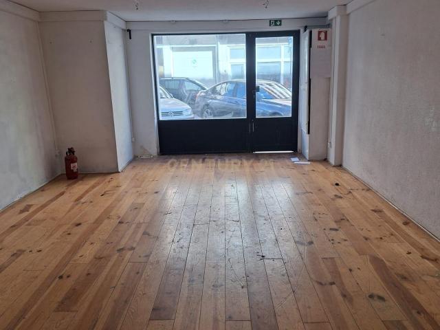 Loja alugar em Campo de Ourique, Lisboa