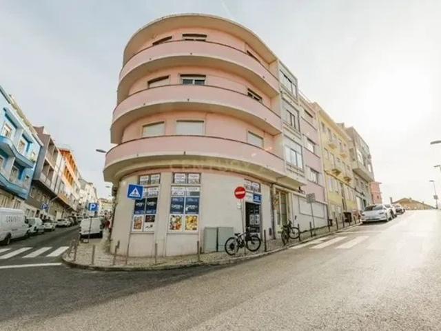 Loja venda em Bairro de Campolide, Lisboa