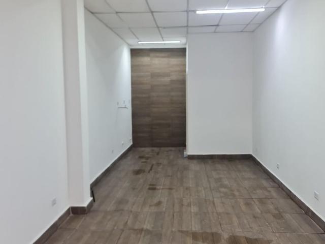 Ponto Comercial aluguel em Região Imediata de São Paulo, Região Metropolitana de São Paulo