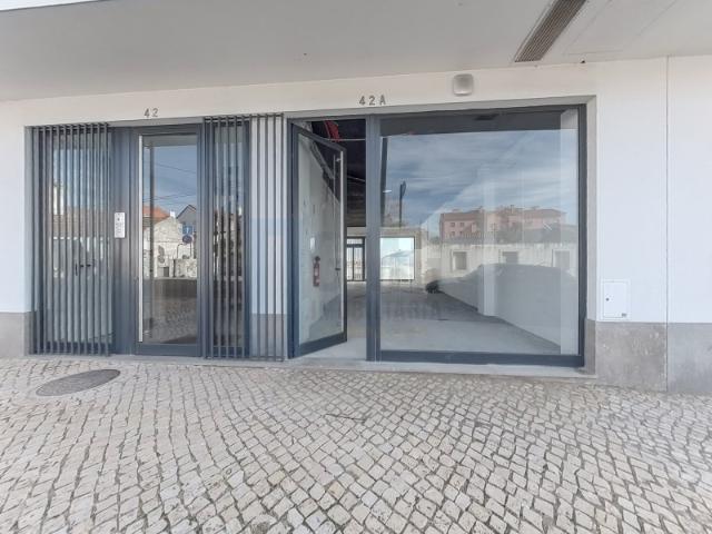 Loja venda em Bairro dos CTT, Odivelas
