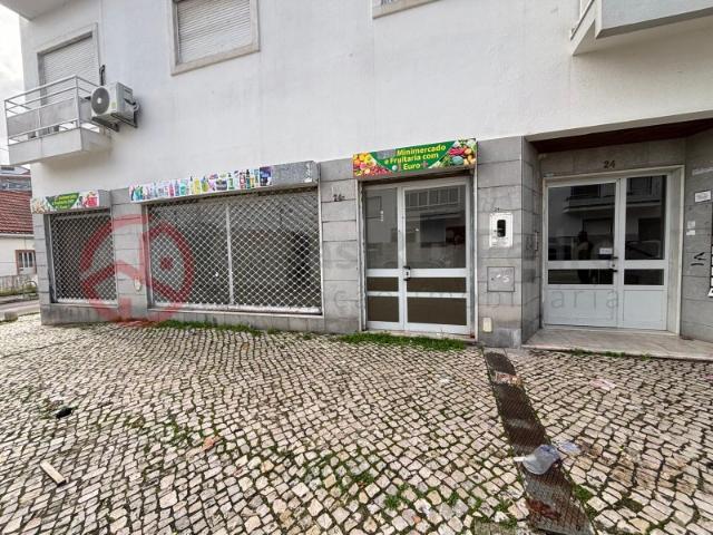 Loja venda em Quinta do Americano, Almada